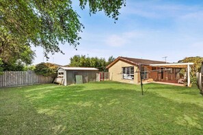 Terrace/patio - Comfy bed quiet neighbourhood (Grovedale)