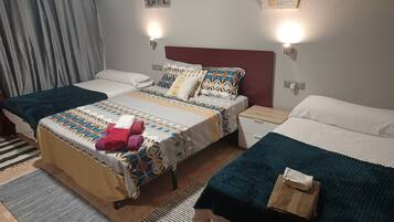 Basic Triple Room | Free WiFi