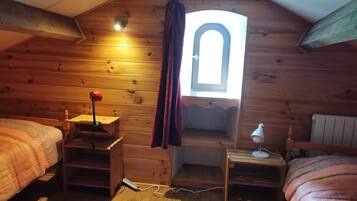 2 camere, ferro/asse da stiro