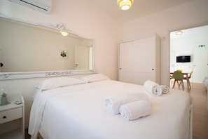 Deluxe-huoneisto | 1 makuuhuone, silitysrauta/-lauta, ilmainen Wi-Fi, vuodevaatteet