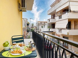Apartamento Deluxe | Balcón