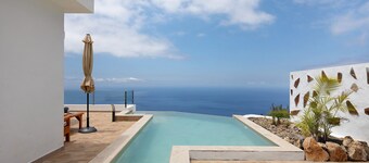 Country House 'Valista' with Sea Views, Private Pool and Wi-Fi