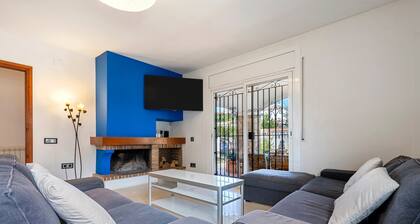 Holiday Home 'Creixell' with Private Terrace, Private Garden and Balcony