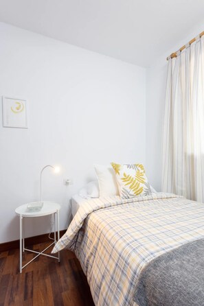 3 bedrooms, iron/ironing board, free WiFi, bed sheets - Vacation Home 'Casa Carolina' with Sea View, Private Terrace and Wi-Fi (El Sauzal)