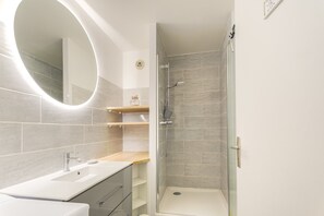 Dusche, Haartrockner