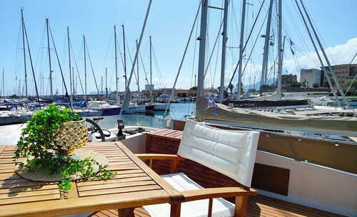 Panaby - House Boat PalermoHouseboat Palermo