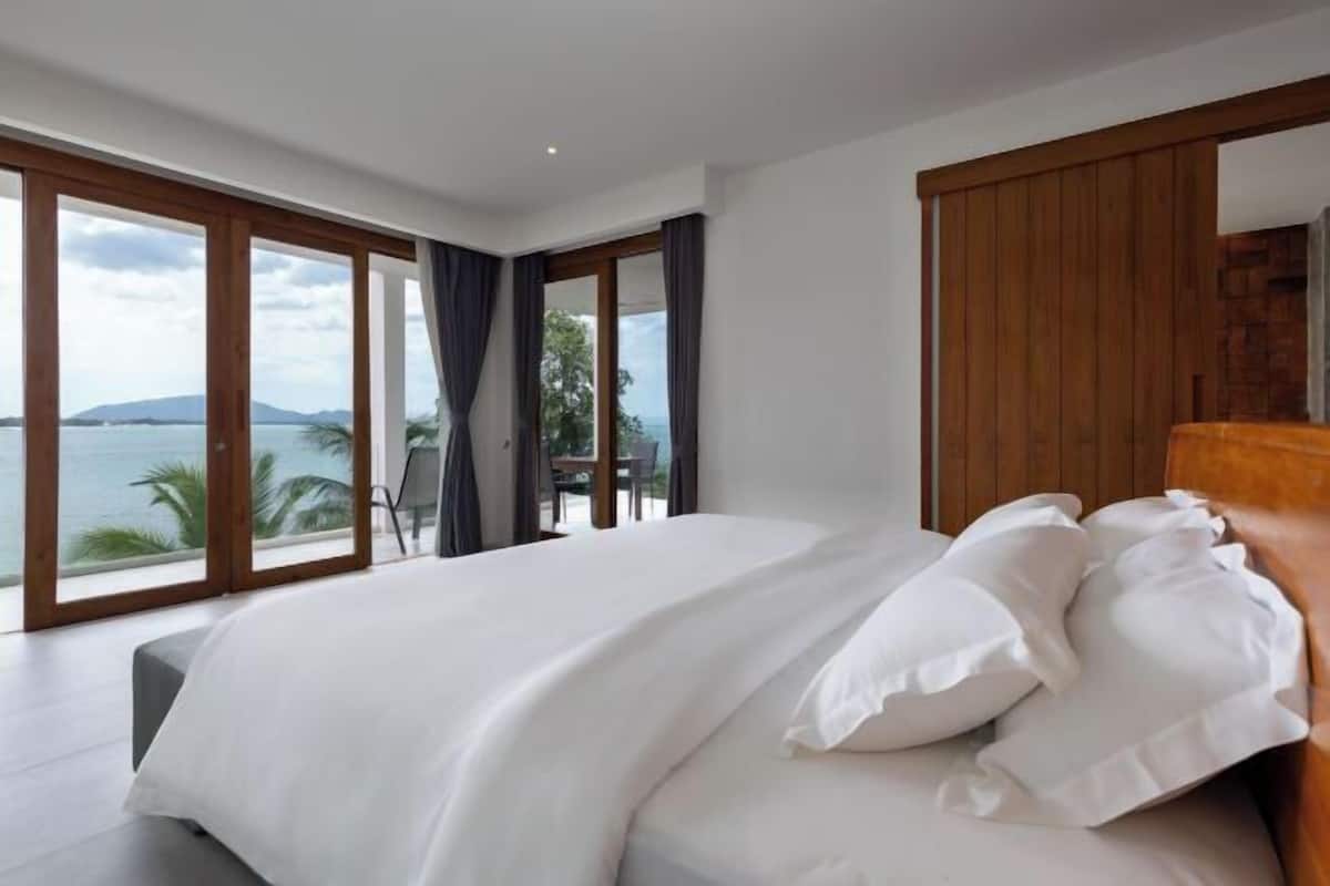 1 habitación, artículos del minibar gratis y cortinas blackout