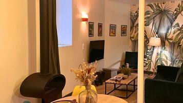 The JK Evasion | Area keluarga | Smart TV, Netflix, mainan, dan layanan streaming