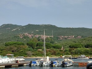 Marina - Elegant and spacious apartment with terrace and gulf view in Costa Smeralda (Olbia)