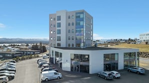 Exterior - Blue Mountain Apartments - Corner Studio with View (Kópavogur)