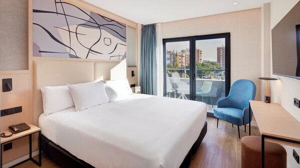 Minibar, free WiFi, bed sheets - Sercotel Rosaleda Málaga (Málaga)