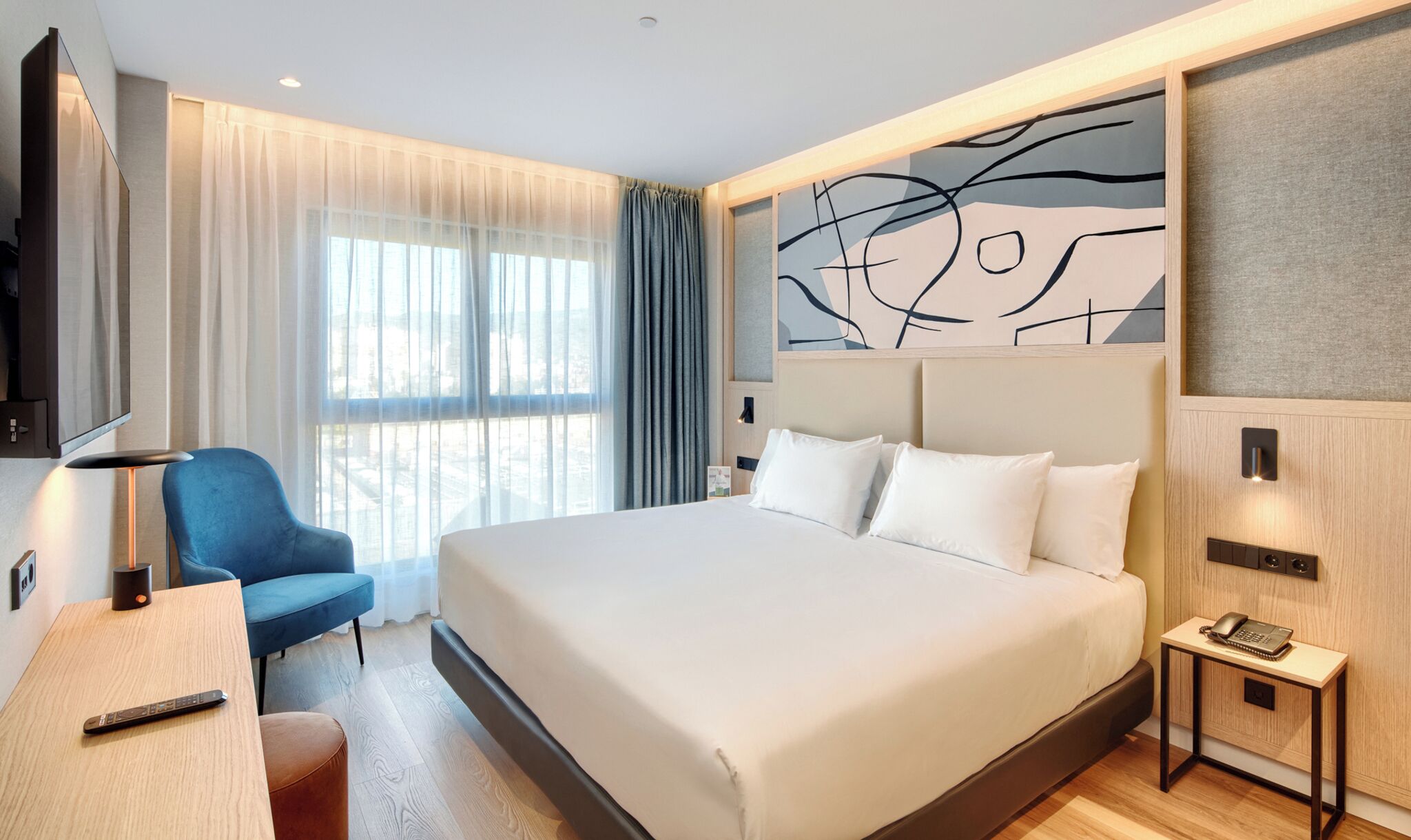 Classic Twin Room | Minibar, free WiFi, bed sheets