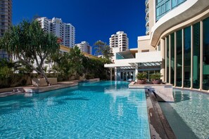 Outdoor pool - Legends – Interconnecting 2 Bedroom Apartment (Surfers Paradise)
