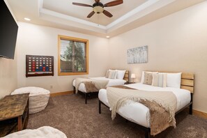 4 bedrooms, iron/ironing board, travel cot, free WiFi