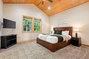 4 makuuhuonetta, silitysrauta/-lauta, vauvan matkasänky, ilmainen Wi-Fi