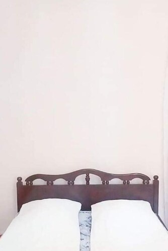 Tamuna Guesthouse 2nd Floor in Tbilisi city center. Best location possible !!!