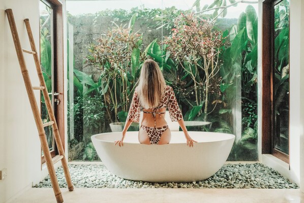 Interior - Romantic Secret Eden Villa is the Best way to Spend Your Night (Denpasar)