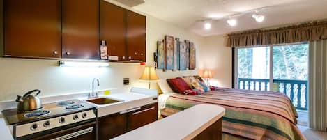 Apartment, Multiple Bedrooms | Interior
