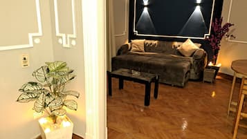 Elite Suite | Blackout drapes, bed sheets