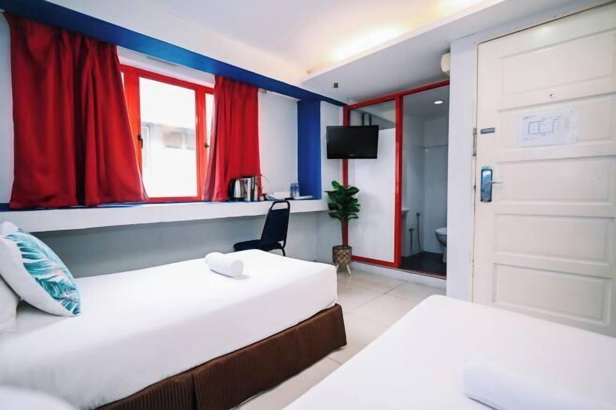 1 bedroom, desk, free WiFi
