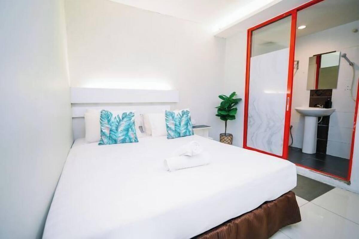 1 bedroom, desk, free WiFi