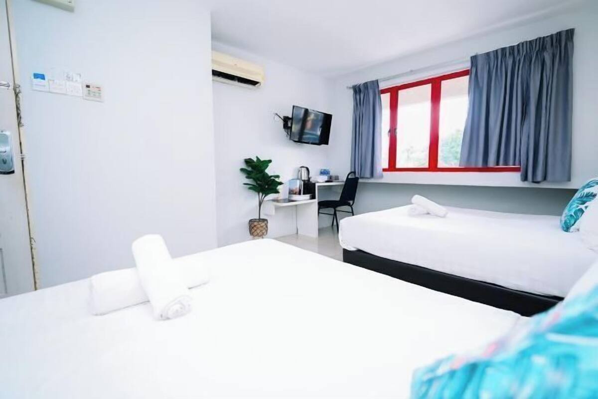 1 bedroom, desk, free WiFi