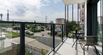 Modern Apartment with Balcony & FREE GARAGE Poznan by Noclegi Renters