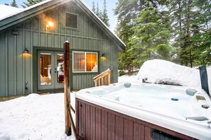 Baignoire à remous extérieure