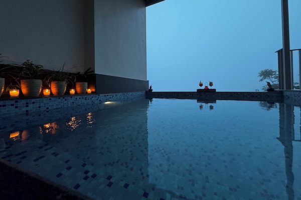 Kamar Klub | Seprai katun Mesir, seprai premium, dan selimut bulu angsa