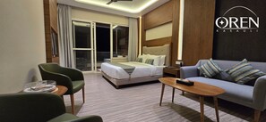 Romanttinen huone | Egyptinpuuvillaiset lakanat, ylelliset vuodevaatteet, untuvapeitot