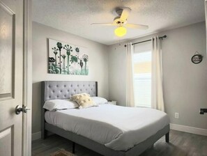3 室のベッドルーム、アイロン / アイロン台、WiFi、ベッドシーツ