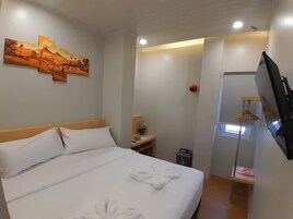1 habitación, ropa de cama hipoalergénica, escritorio y wifi gratis