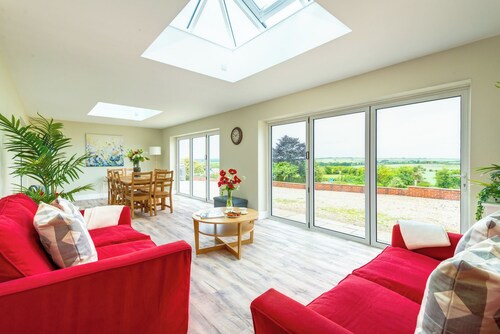 Croft House Sleeps 14 Country Views & HOT TUB