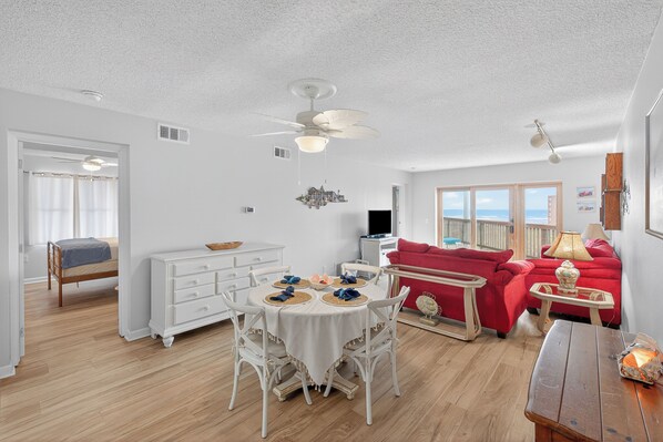 Interior - La Mirage Condo 325 Beachfront Resort Condominiums with Private Boardwalk (Port Aransas)