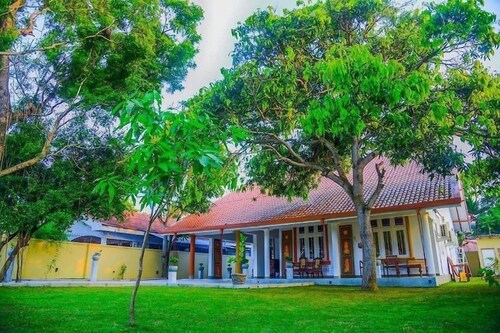 Ace Boutique Airport 