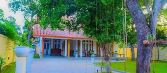 Ace Boutique Airport