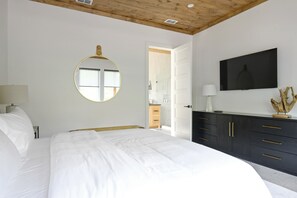 5 Schlafzimmer, Bügeleisen/Bügelbrett, Reisekinderbett, kostenloses WLAN
