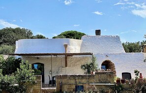 Exterior - Pajara alle Macchie: A Fascinating Return to Roots in the Heart of Salento. (Torre Vado)