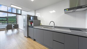 Habitación básica, 1 habitación (201 Ho) | 1 dormitorio y wifi gratis