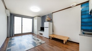 1 개의 침실, 무료 WiFi