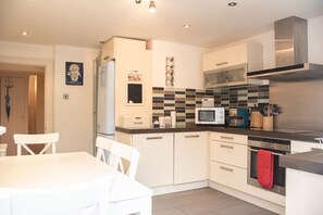 Rumah | 3 kamar tidur