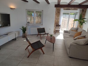 Smart TV - Beautiful Villa with gorgeous seaviews, close to the centre andbeaches of Denia. (Denia)