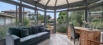 Seafront villa for 10 adults and 1 child