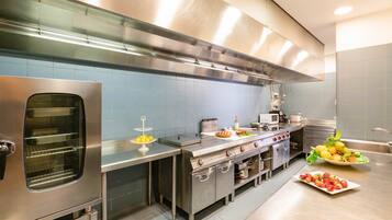 Four, plaque de cuisson, lave-vaisselle