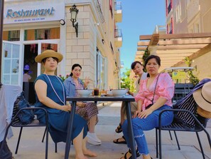 Petit déjeuner (60000 VND par personne)