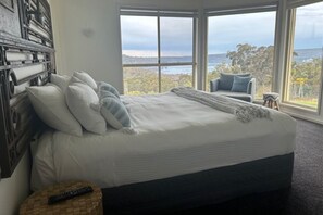 4 habitaciones, tabla de planchar con plancha y wifi gratis 