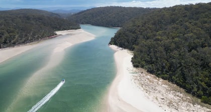 Peninsula Hideway - Secluded Summer Escape with Pool and Pristine Views