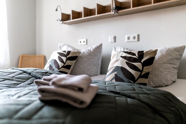 2 chambres, fer et planche à repasser, lit parapluie, Wi-Fi gratuit