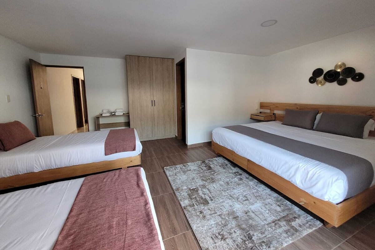 1 bedroom, blackout curtains, free WiFi