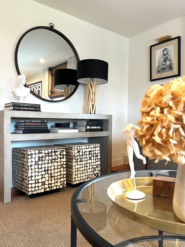 Prime Location, Top Floor 1-Bedroom, 1-Bath Condo